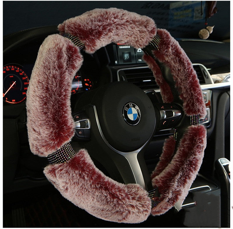 Plush Diamond Steering Wheel Cover – Winter Comfort & Style